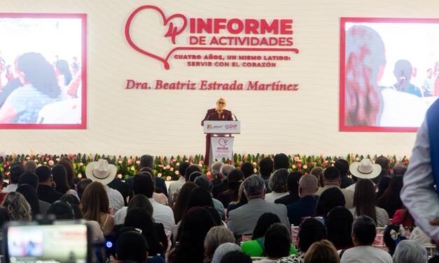 DIF BAHÍA DE BANDERAS PRESENTE EN EL 4º INFORME DEL DIF NAYARIT