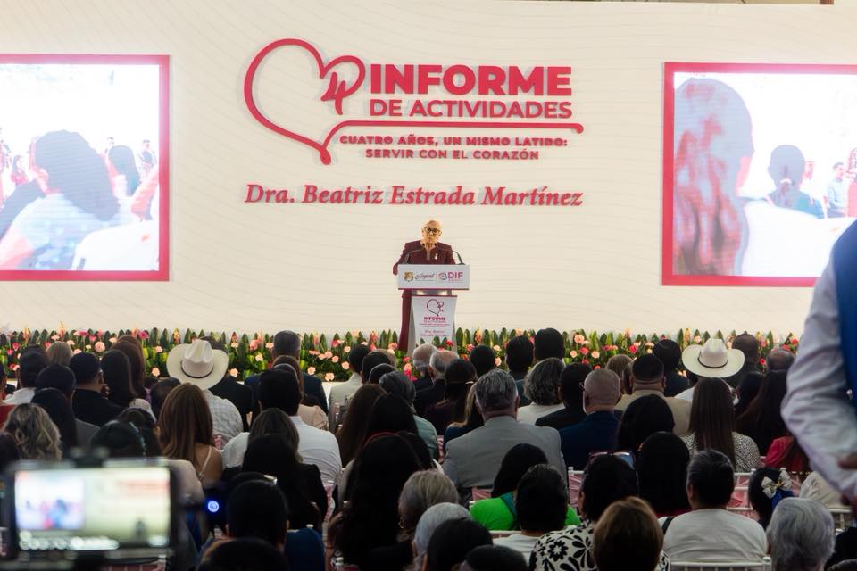 DIF BAHÍA DE BANDERAS PRESENTE EN EL 4º INFORME DEL DIF NAYARIT