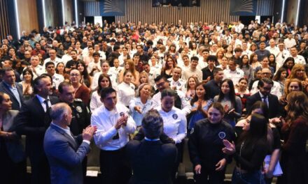 APOYO EDUCATIVO A FAMILIAS DE POLICÍAS EN JALISCO