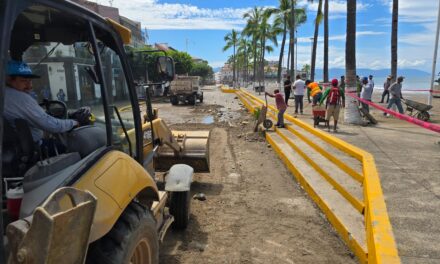 AUTORIDADES PIDEN CALMA ANTE FUERTE OLEAJE Y LLAMAN A INFORMARSE POR FUENTES OFICIALES