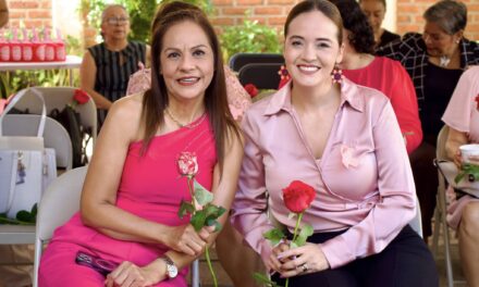 DIF BAHÍA DE BANDERAS PARTICIPA EN CONFERENCIA SOBRE CÁNCER DE MAMA