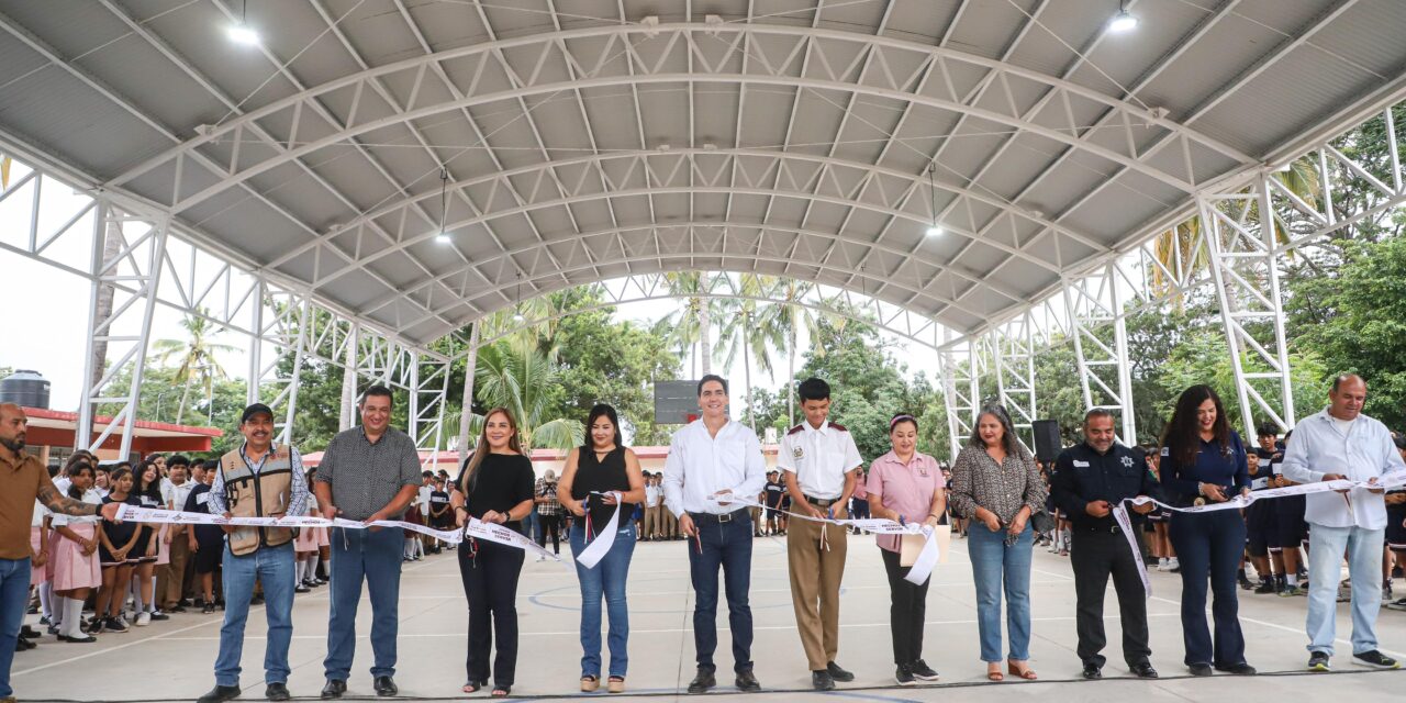 Héctor Santana cumple compromiso con la educación y fortalece la infraestructura educativa con nueva techumbre