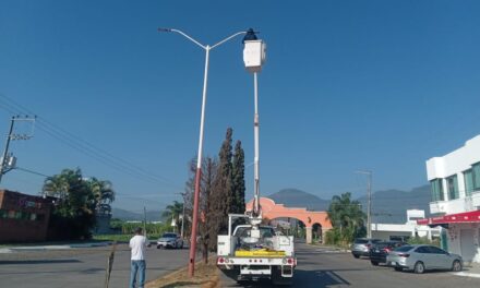 ¡Xalisco más iluminado!