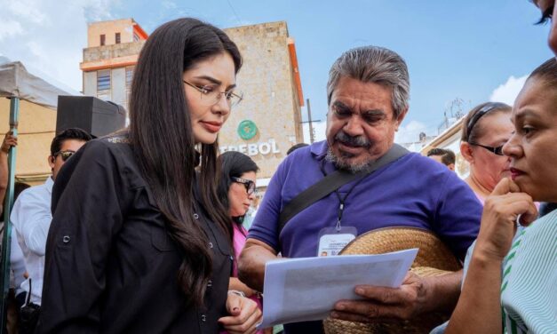 Geraldine Ponce respalda a locatarios tras incendio en el mercado Juan Escutia