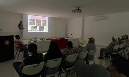 CAPACITAN A GANADEROS Y VETERINARIOS EN SALUD ANIMAL