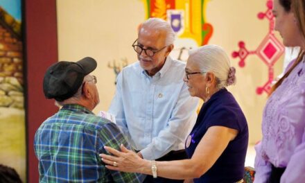 Gobierno estatal y DIF Nayarit mejoran la calidad de vida de adultos mayores, con entrega gratuita de prótesis dentales