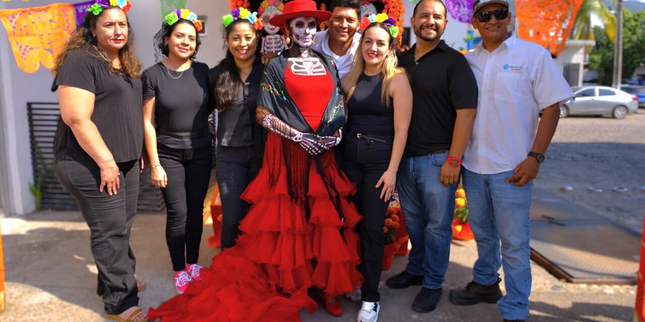 FAMILIA SEAPAL RINDE HOMENAJE A SUS COMPAÑEROS