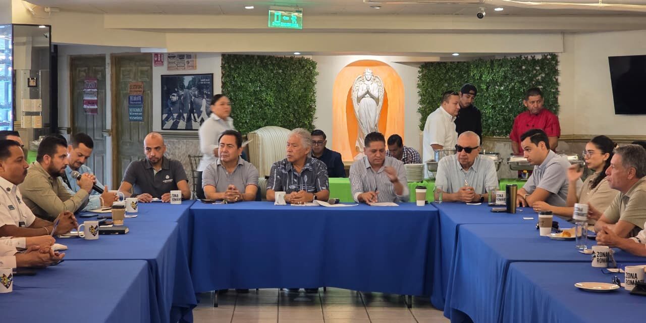 GOBIERNO DEL BIEN ESTABLECE DIÁLOGO CON VECINOS DE LA EMILIANO ZAPATA