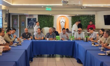 GOBIERNO DEL BIEN ESTABLECE DIÁLOGO CON VECINOS DE LA EMILIANO ZAPATA