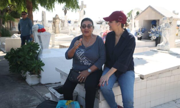 ESTRELLA PALACIOS SUPERVISA MANTENIMIENTO EN PANTEONES DE MAZATLÁN