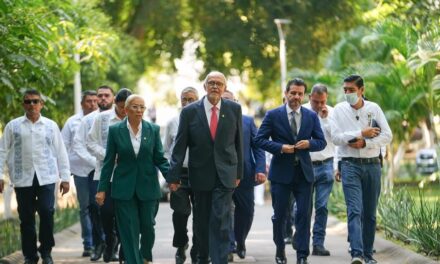 NAYARIT HONRA A ESTEBAN BACA CALDERÓN EN EL 115 ANIVERSARIO