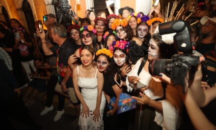 MAZATLÁN CELEBRA LA VIDA Y EL LEGADO DE SUS SERES QUERIDOS