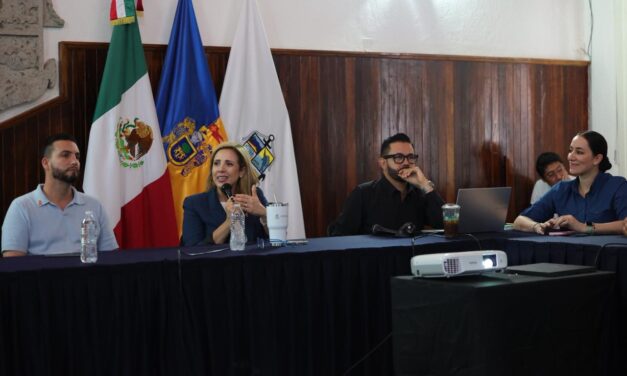 JALISCO RECONOCE A LUIS MUNGUÍA POR IMPULSAR ELECCIÓN INFANTIL HISTÓRICA