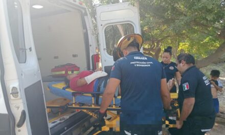 PROTECCIÓN CIVIL Y BOMBEROS ATIENDEN ACCIDENTE EN LA MORADA
