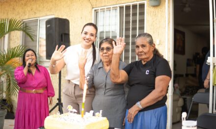 CELEBRAN CUMPLEAÑOS EN LA CASA CLUB DE MEZCALES