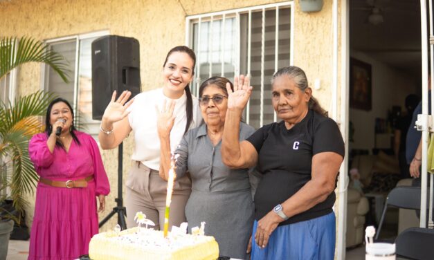 CELEBRAN CUMPLEAÑOS EN LA CASA CLUB DE MEZCALES