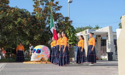 HONRAN A LA BANDERA NACIONAL Y FORTALECEN CONDICIONES LABORALES