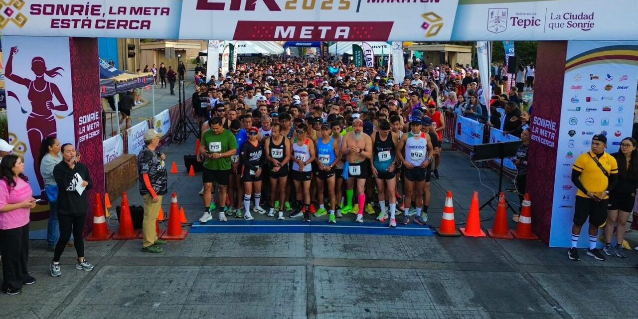 ENERGÍA INCREÍBLE EN EL MEDIO MARATÓN 21K TEPIC 2025