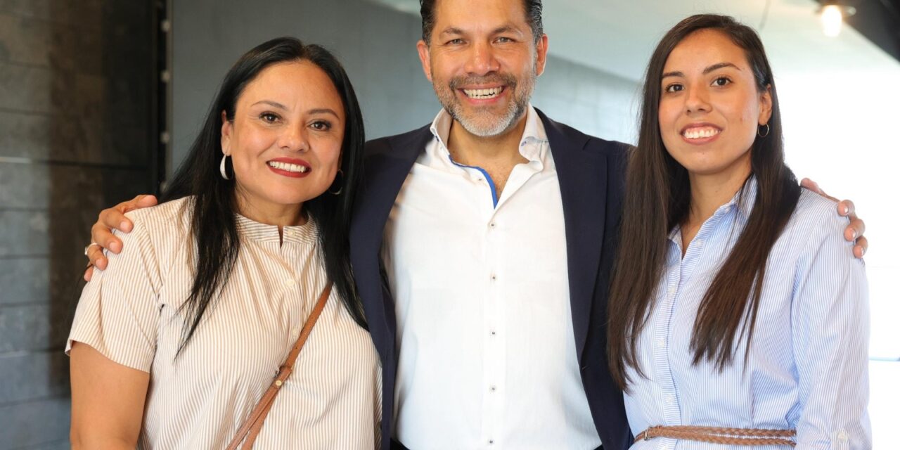 Servidores públicos reciben conferencia sobre Desarrollo del Potencial Humano
