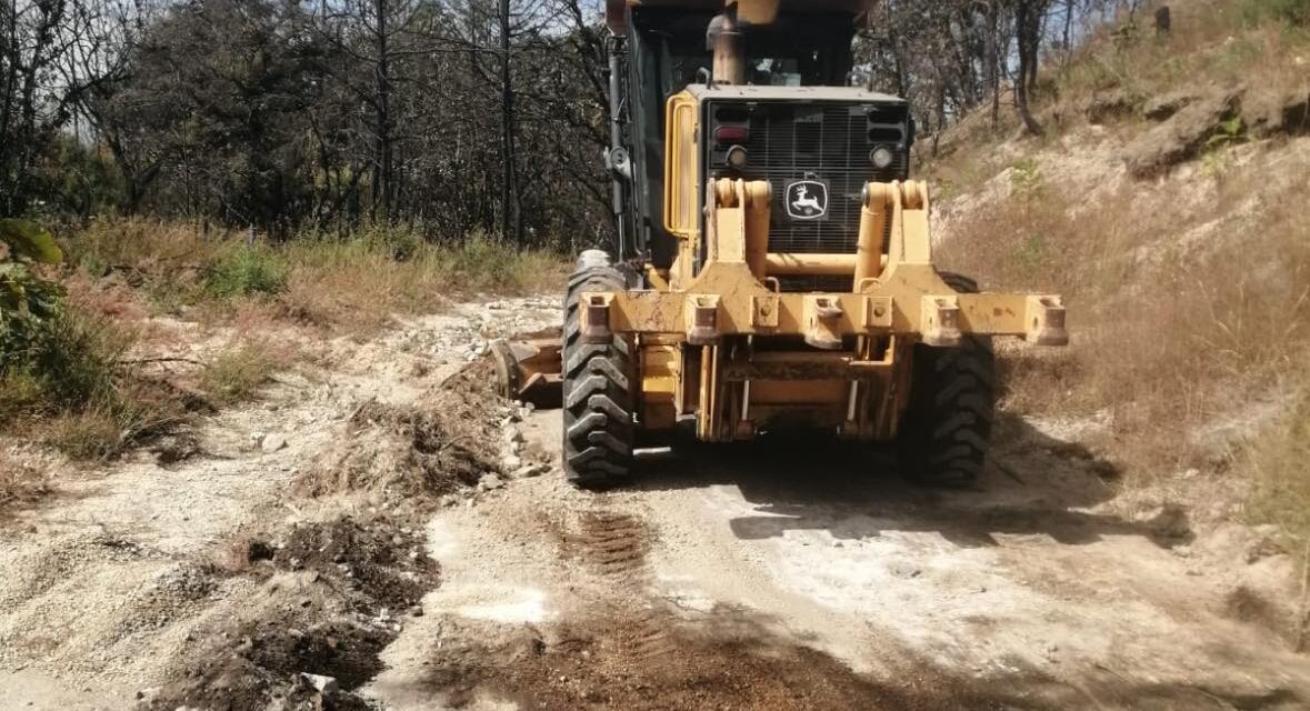 Trabaja Gobierno de Jala por el bienestar y la conectividad de la zona serrana