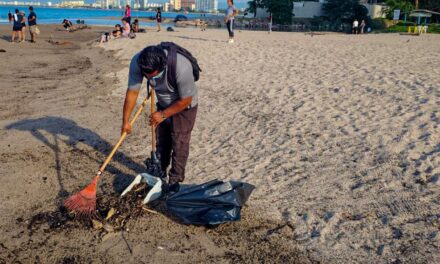 Gobierno del Bien retiró más de 56 toneladas de residuos en playas tras las lluvias
