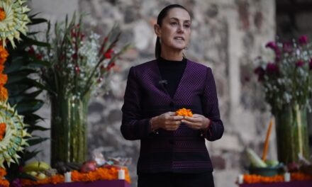 Este año dedicamos ofrenda de Día de Muertos a las mujeres indígenas, las ancestras de México: Presidenta Claudia Sheinbaum