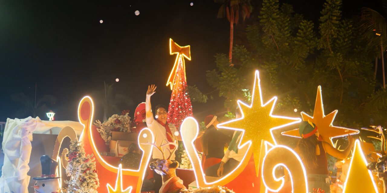 DESFILE NAVIDEÑO LLENO DE ALEGRÍA EN BAHÍA DE BANDERAS