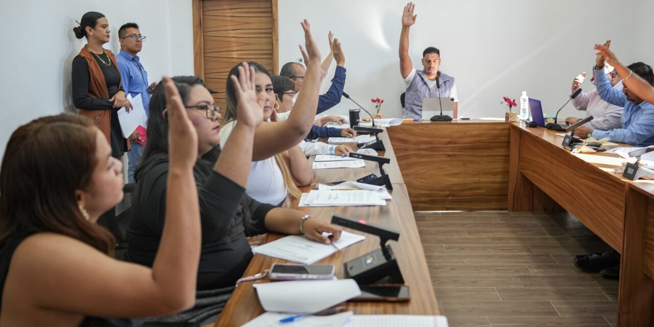 APRUEBAN ACUERDOS EN SESIÓN DE CABILDO
