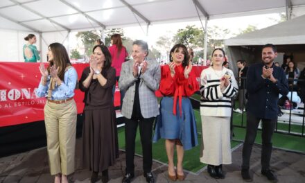 PISTA DE HIELO GRATUITA EN ZAPOPAN