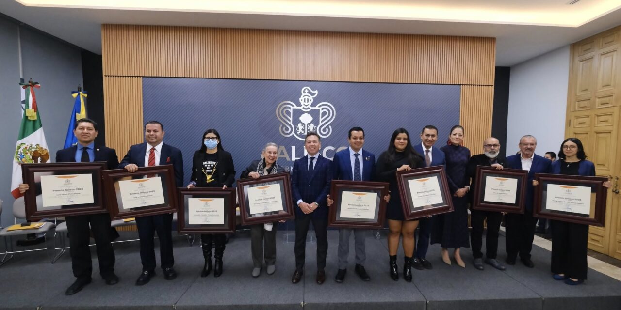 ENTREGAN PREMIOS JALISCO 2025