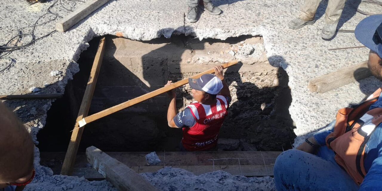 REPARAN SOCAVÓN EN CAMINO AL FARO