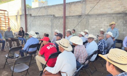 GOBERNADOR NAVARRO ACUERDA CON GANADEROS DE XALISCO
