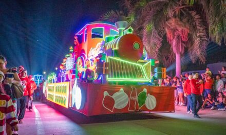 La magia navideña llegó a Puerto Vallarta con la Caravana Coca – Cola 2025