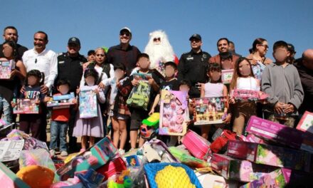 OPERATIVO NAVIDAR LLEVA ALEGRÍA A NIÑAS Y NIÑOS
