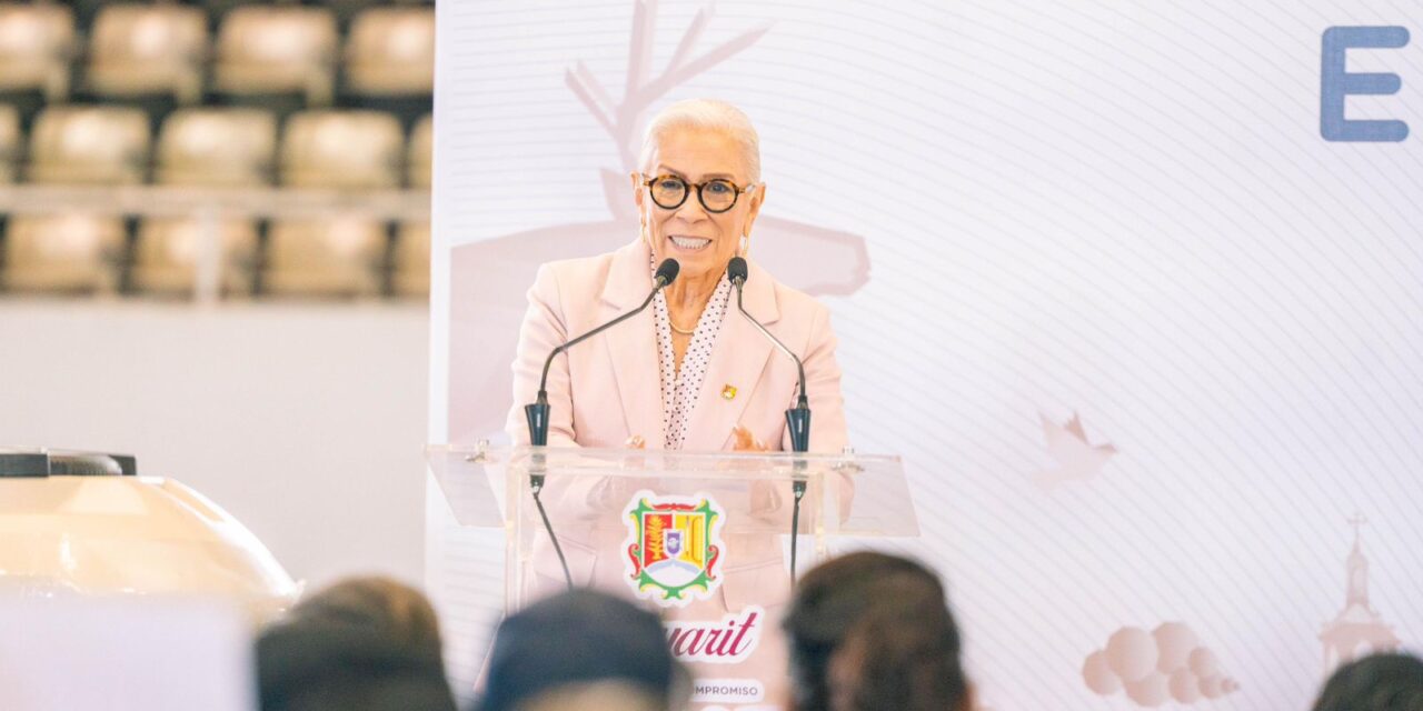 BEATRIZ ESTRADA IMPULSA APOYOS A HOGARES NAYARITAS