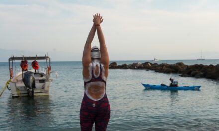 ASÍ SE VIVIÓ EL RETO MAR Y MONTAÑA: NADO POR LAS BALLENAS