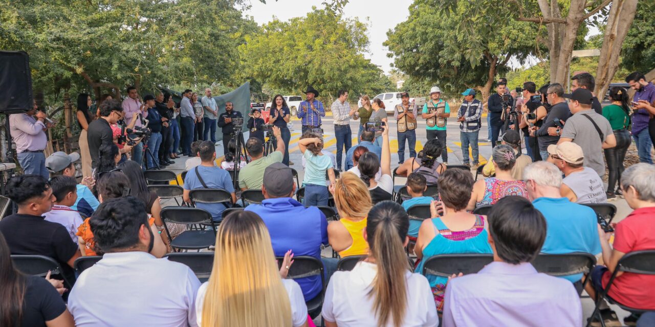 HÉCTOR SANTANA ENTREGA LA CALLE GIRASOL TRAS 20 AÑOS DE ESPERA