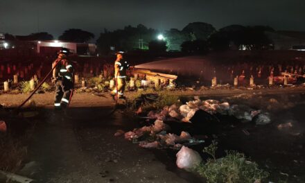 AVISO: BOMBEROS ATIENDEN INCENDIO EN TEPIC