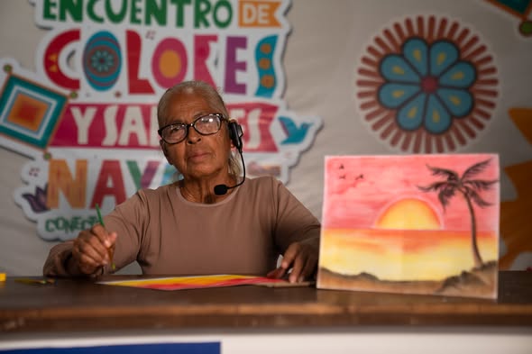CELEBRACIÓN VIBRANTE EN EL ENCUENTRO DE COLORES Y SABORES