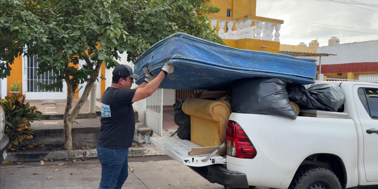 “MAZATLÁN TE QUIERO LIMPIO” LLEGA AL FRACC. ESTADIO