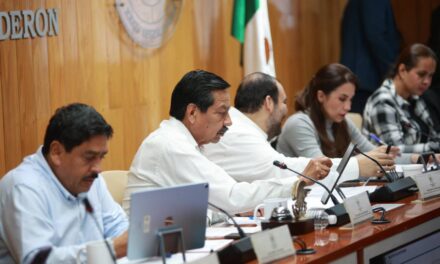 Analizan las y los diputados nueva Ley de Derecho de Vía en Nayarit