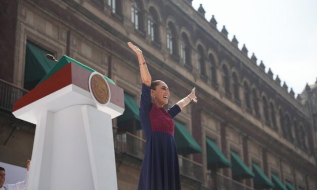 Ante 600 mil personas en el Zócalo, Presidenta sostiene: México avanza con dignidad, justicia, unidad y con la fuerza invencible del pueblo