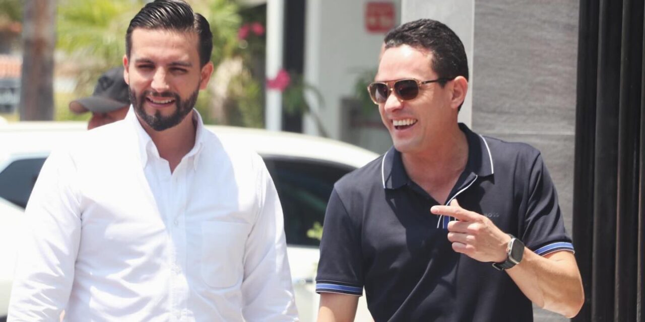 Luis Munguía reconoce labor de Rodrigo Pérez en la Tesorería y lo invita a nuevo cargo