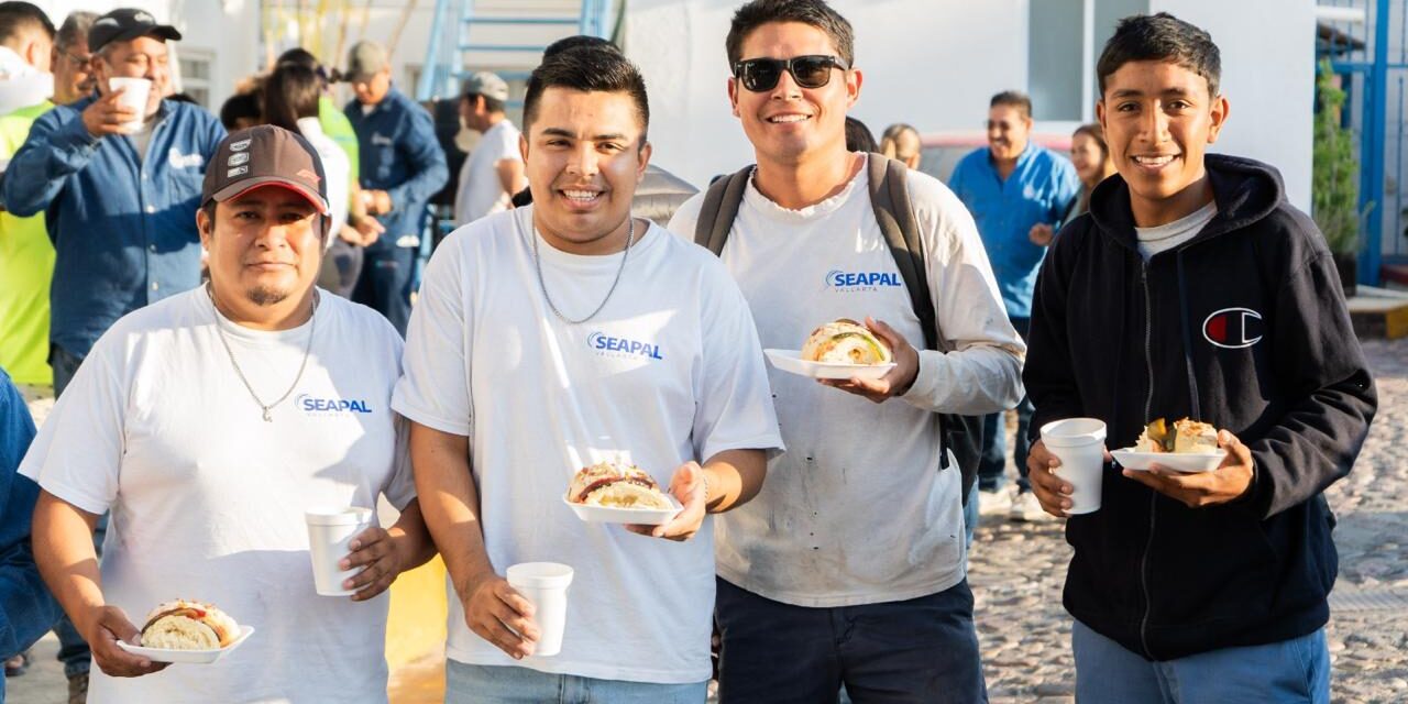 La Familia SEAPAL compartió la Rosca de Reyes en un clima de unidad y armonía