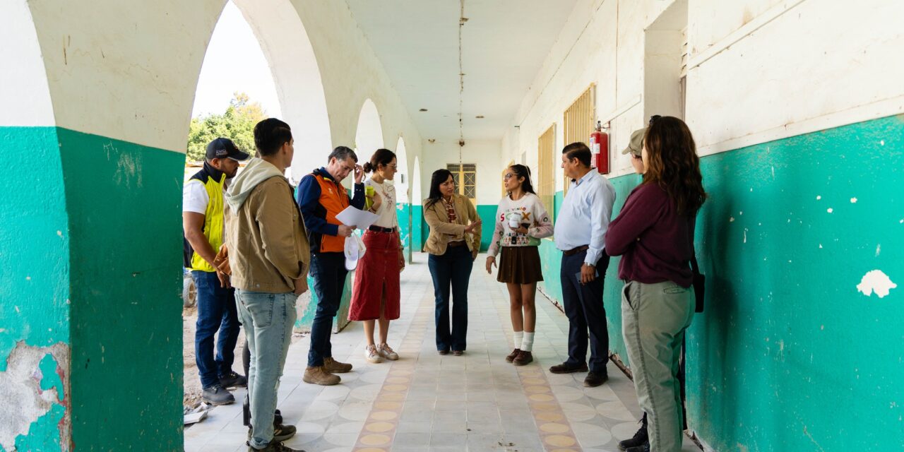 AVANZA OBRA EN TELESECUNDARIA DE AMATITÁN