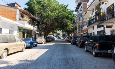 CONCLUYE SEAPAL VALLARTA MODERNIZACIÓN SANITARIA EN CALLE AQUILES SERDÁN