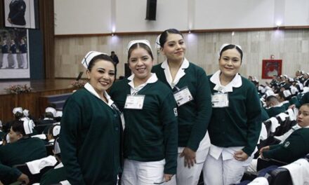 IMSS fortalece la enfermería nacional con la graduación de mil 555 especialistas de 11 cursos postécnicos