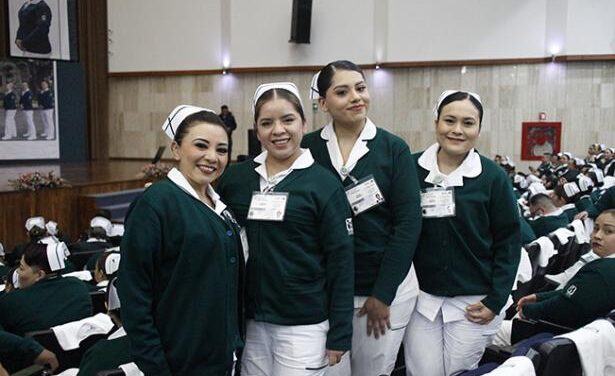 IMSS fortalece la enfermería nacional con la graduación de mil 555 especialistas de 11 cursos postécnicos
