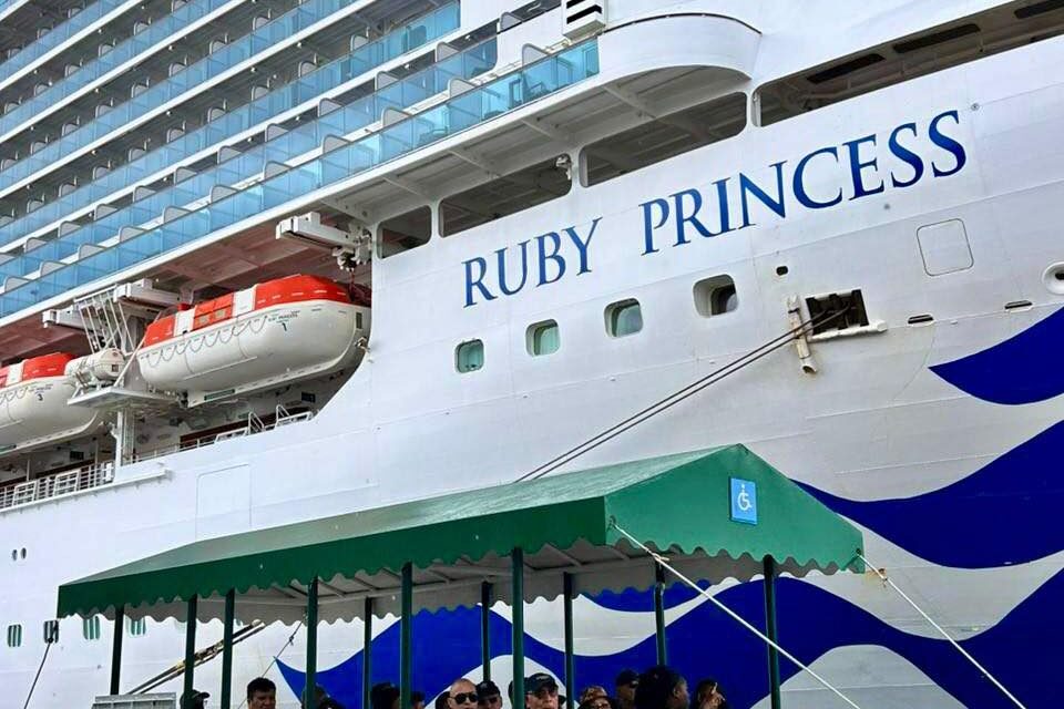 Mazatlán recibe a cerca de 3,000 cruceristas