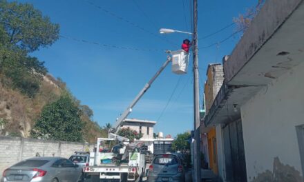 REACTIVAN LUMINARIAS EN XALISCO